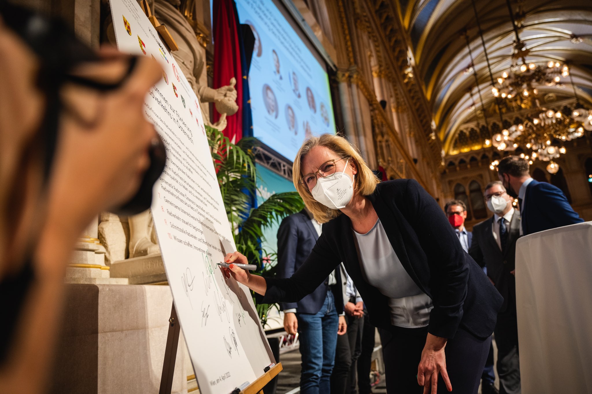 Gewessler_Radgipfel2022_Unterschrift Gewessler